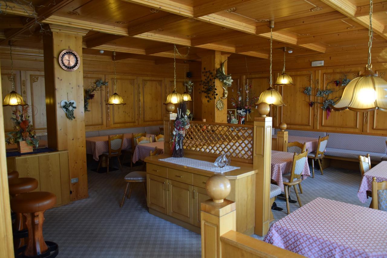Hotel Alpenrose Alleghe Eksteriør billede