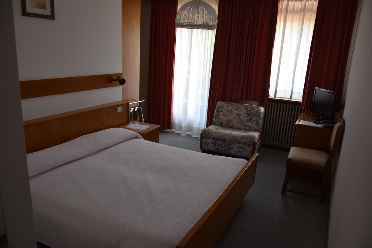 Hotel Alpenrose Alleghe Eksteriør billede