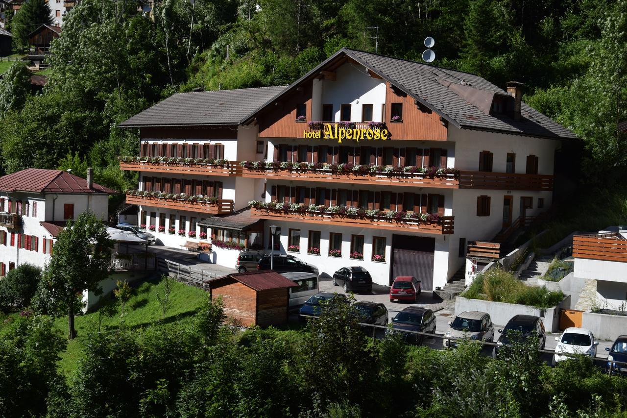Hotel Alpenrose Alleghe Eksteriør billede