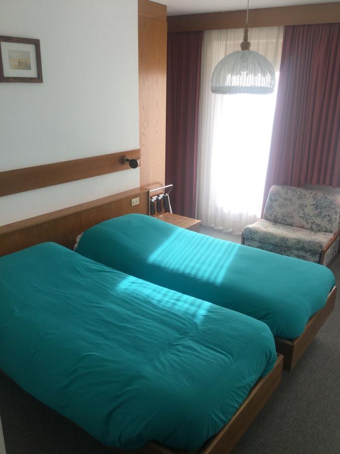 Hotel Alpenrose Alleghe Eksteriør billede